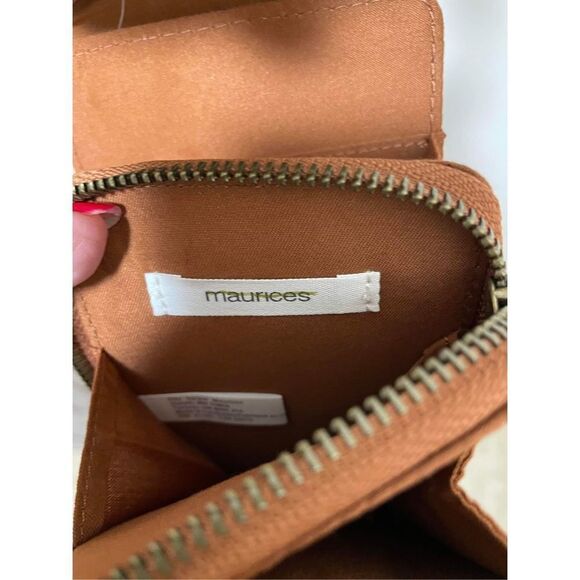 New Maurices Camo Crossbody Bag - Picture 6 of 6